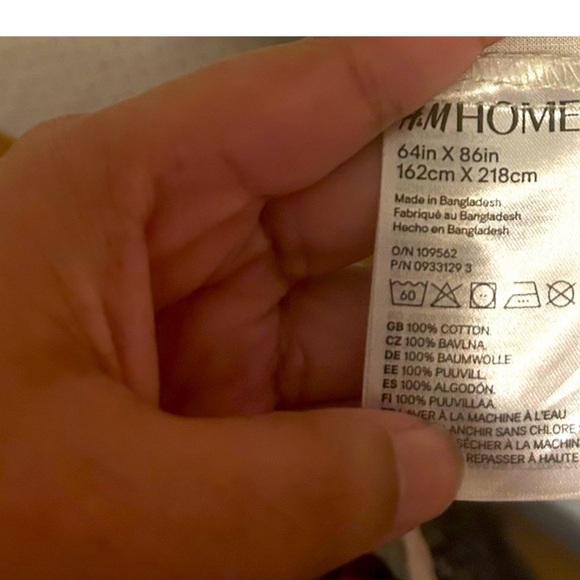 H&M Patterned TWIN Duvet + 1 Pillow Cover - Picture 7 of 7